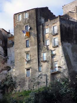 casa a torre